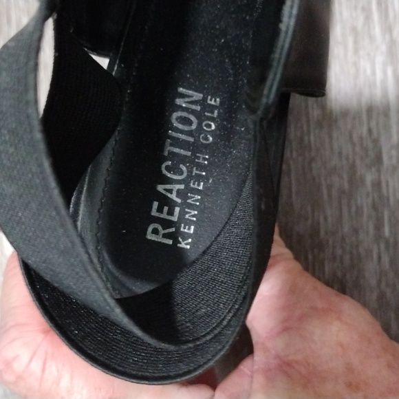 Reaction Kenneth Cole black leather open toe heels. Size 10 - Picture 3 of 11